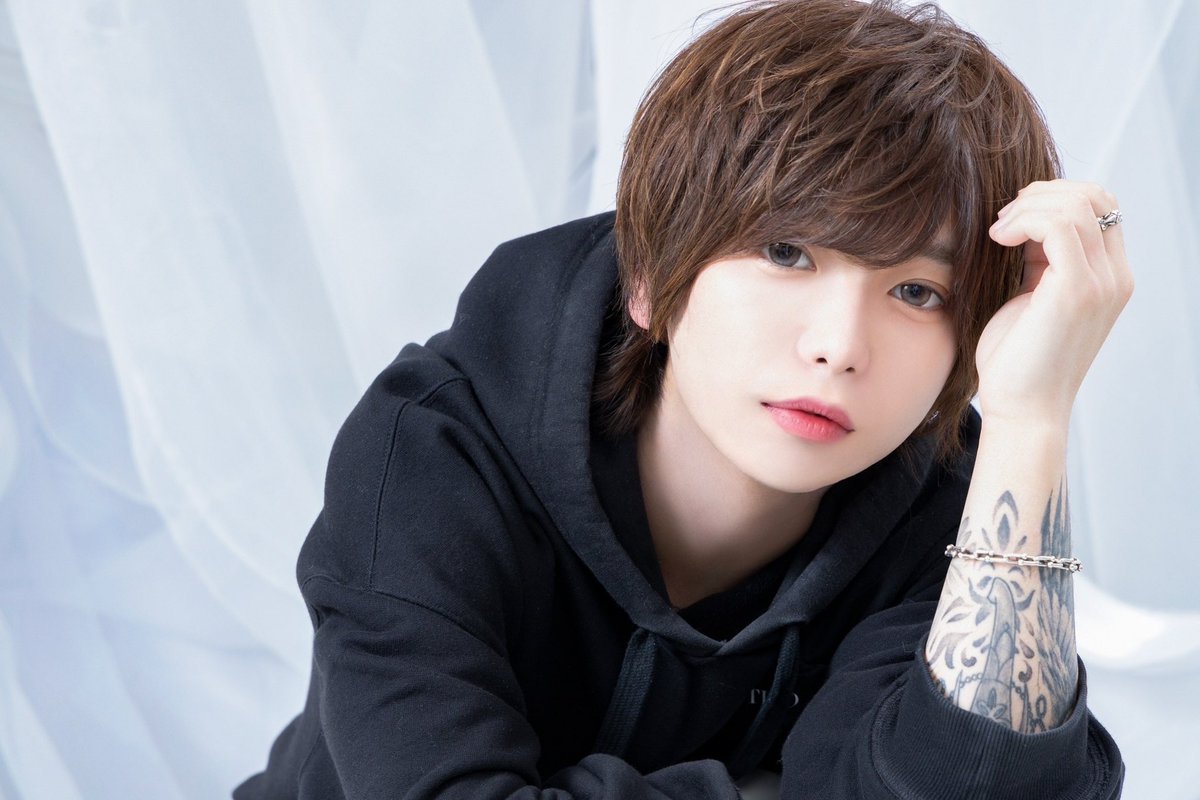 chocolat_fghd's tweet photo. 11月28日(火)
#本日の売り上げNo1 

寶井ハクリーダー✨️@9_j0gn4 

とてつもなく壮絶な戦い。

オールコール、ミリオンオーダー、満卓で撃ち合いが続く中、総売360万オーバーを現入でぶち込み連日のオールコールで締めくくりました‼️🤩🍾✴︎ .。 https://t.co/IUaNDajlvg