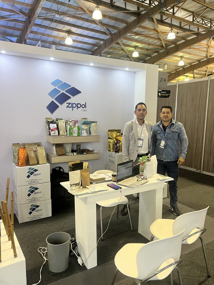 EFMantilla's tweet photo. #AndinaPack2023 inicia nuestra misión de 34 compradores internacionales de 12 países y 43 exportadores colombianos🇨🇴, mostrando lo mejor de 🫙🧃🧴envases y empaques para la industria farmacéutica, cosmética y alimentos. @PROCOLOMBIACO apoyando la #internacionalización https://t.co/YS7wUwVGCL