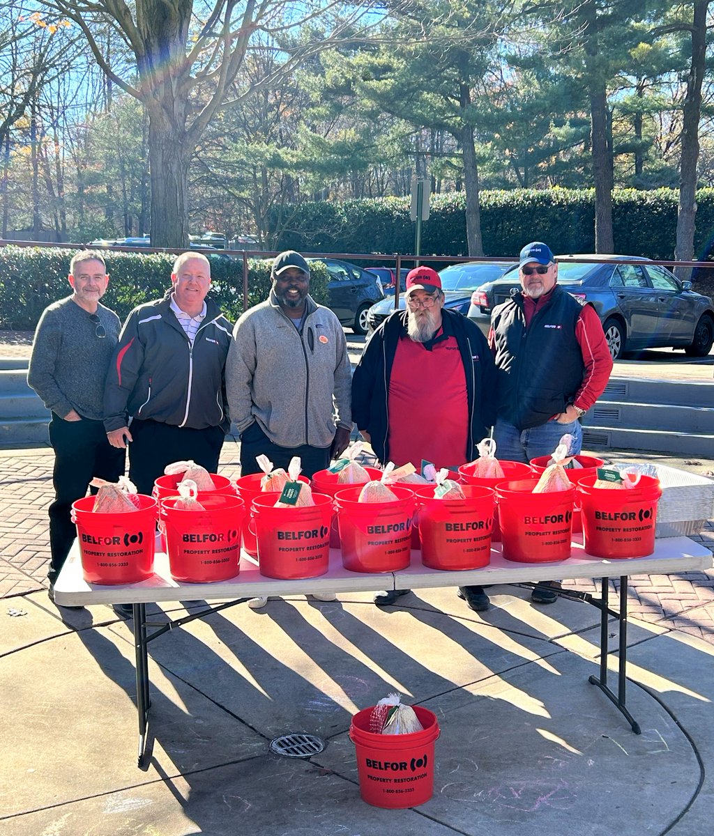 BELFORGroup's tweet photo. We're thankful on #GivingTuesday for our #BELFORFamily members who give back to communities around the globe each and every day ❤️ #BELFORCares #RestoringMoreThanProperty https://t.co/VDoGf4JR14