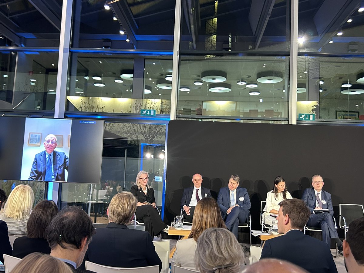 “We are in a Single Market fatigue”, <a href="/EnricoLetta/">Enrico Letta</a> mentioned today at the joint business association event on the challenges in the EU #SingleMarket and how we can make it a priority number 1⃣ again! Stay tuned, <a href="/Eurochambres/">Eurochambres</a> will be launching its #singlemarket barriers survey
