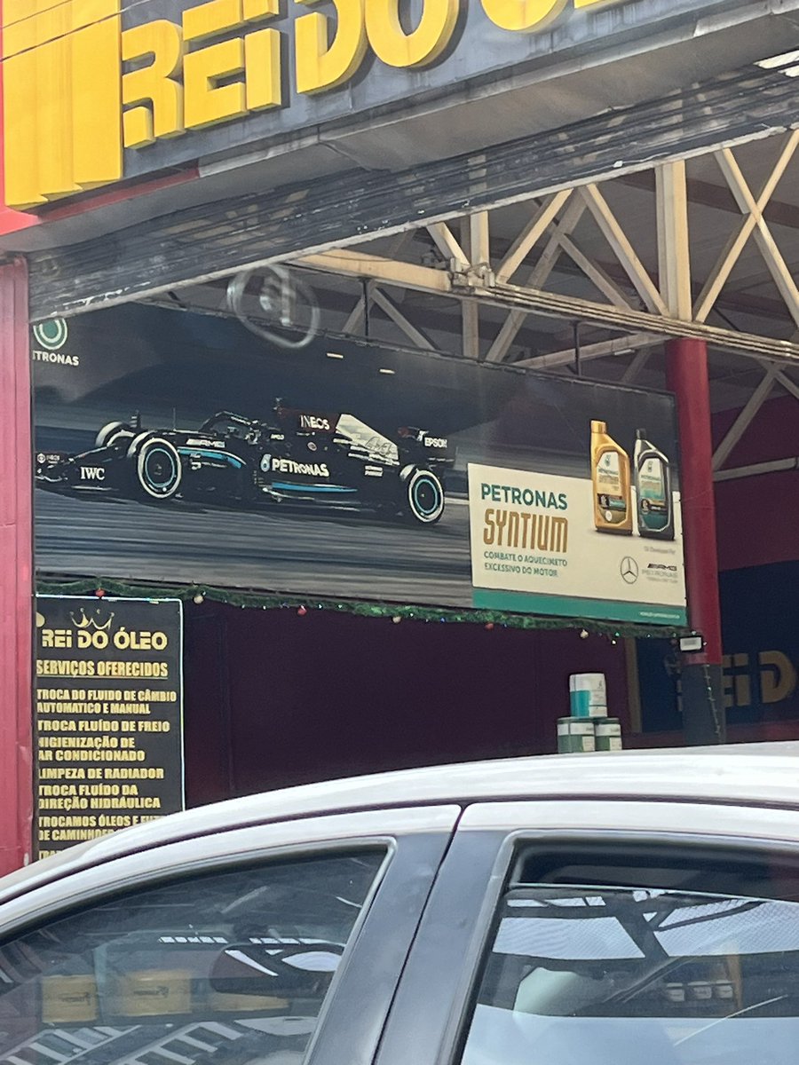 Acabou a temporada, vamos esquecer o racha de playboy e bora trocar o óleo…