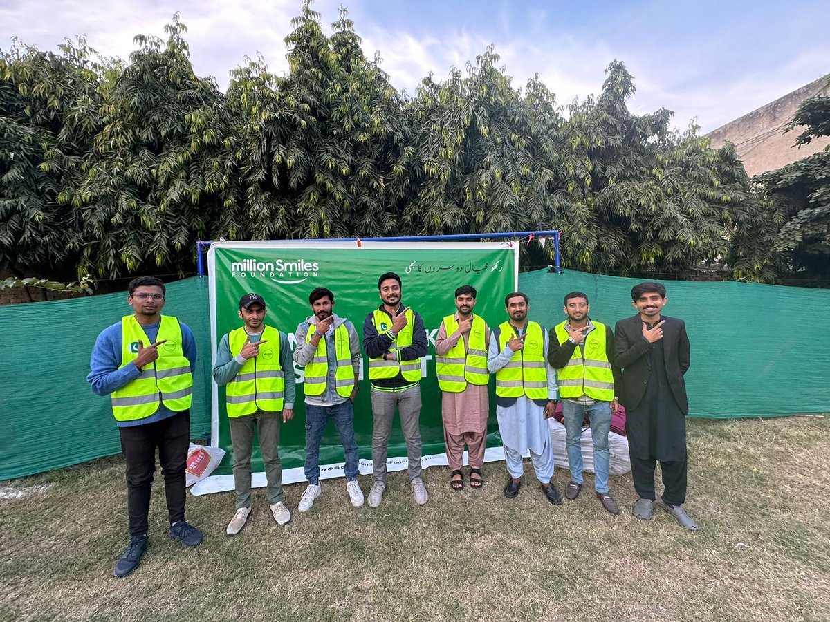 MariyamMub78085's tweet photo. Work with #MSfoundation to spread smiles
#MSFWinterReliefDrive https://t.co/QOG39XZ4Ks