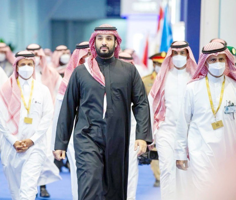 T5yll_'s tweet photo. من يلاحظ العلاقة الفريدة بين الشعب السعودي وقيادته يجد أنها علاقة مبنية على الشرف والكرامة والوفاء ورثها هذا الشعب من أجداده بدون أي مساومة ، ليست علاقة عابرة أو مؤقتة أو مبنية على مصالح . هذا الوطن لنا كالأم كالحُضن كاللحاف ونحنُ له كالأبناء والدرع والحصن المنيع .

⁃كانت المملكة شامخة وستظل كذلك بإذن الله 💚

#الرياض_إكسبو2030   
#RiyadhExpo2030   
#RiyadhWelcomesTheWorld