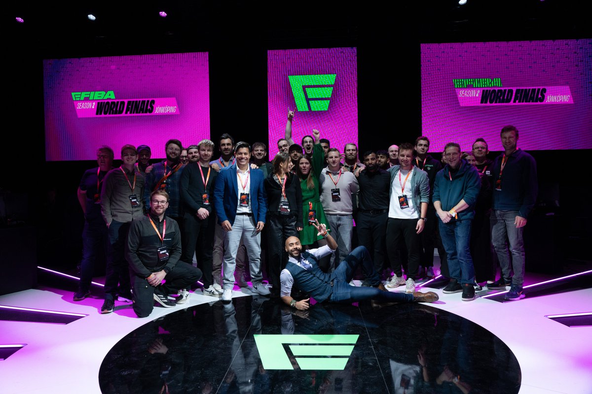 NicolasChapart's tweet photo. The #eFIBA team that made the @eFIBA_official Season 2 possible 💥🙌 #DreamTeam https://t.co/eOzopKt5vZ