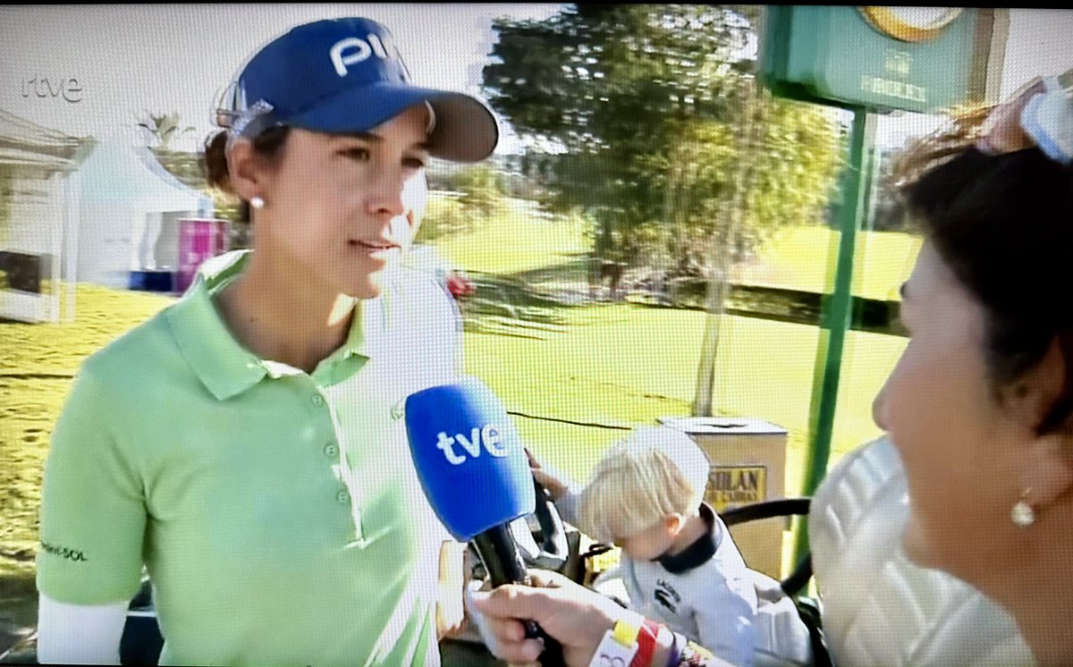 𝑬𝑳𝑬𝑵𝑨 𝑱𝑰𝑴É𝑵𝑬𝒁 tweet media