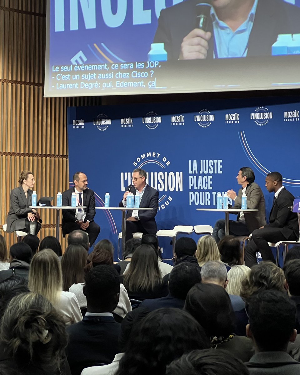 CiscoFrance's tweet image. 📸 La transmission et l’inspiration au cœur du #SommetInclusionEconomique2023.

Notre Président Cisco France, @Laurent_Degre, a pu notamment avoir des échanges passionnants avec des étudiants sur l&apos;avenir inclusif de l&apos;éducation. 🤩 

@MozaikFondation @Economie_Gouv