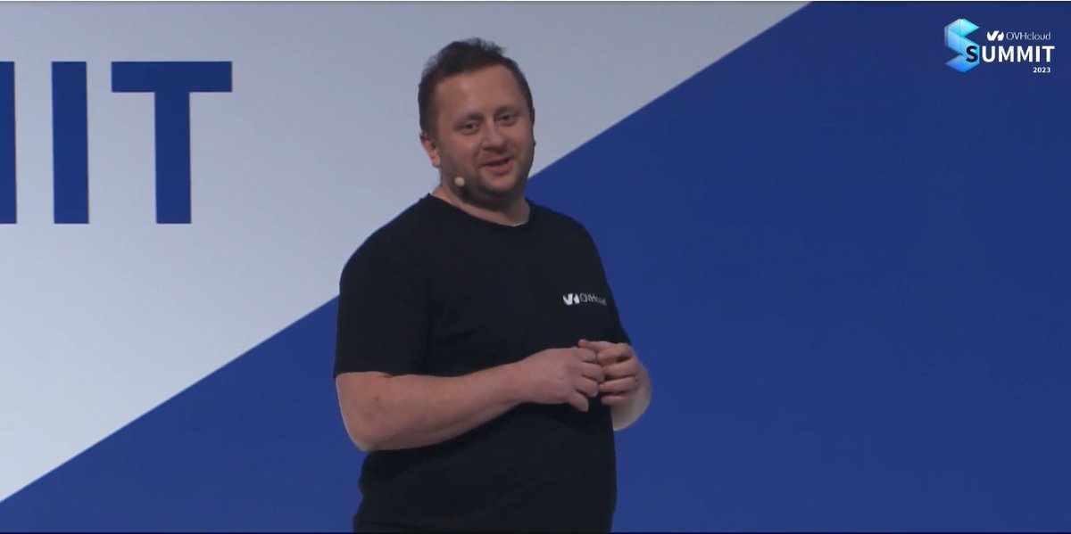 OVHcloud_FR's tweet photo. Nous y sommes ! Notre président et fondateur @olesovhcom est sur scène pour lancer la keynote de l'#OVHcloudSummit 🎬
C'est parti pour 2h de live streaming ensemble pour parler #cloud, ambitions, challenges, IA, durabilité, écosystème,... et le tout en musique. 🎶 https://t.co/Hm1Z9LlPm2
