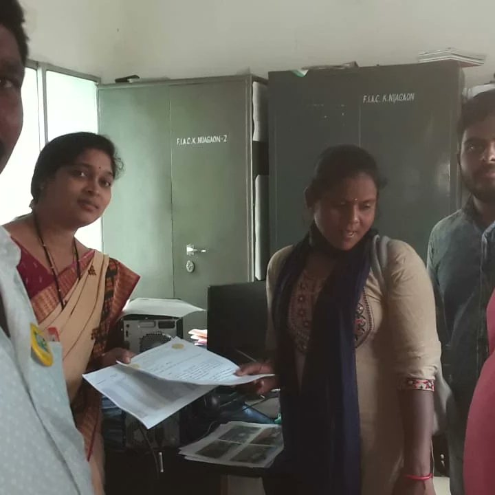 JSMKandhamal's tweet photo. Submission of people to our elected representatives to expedite the process of seed distribution for second cropping.
@CMO_Odisha @krushibibhag @DMKandhamal @CDAO_KANDHAMAL #seedsforsecondcrop @12_baje #Suppotforfarme #agriculturaldevolament #Rabicrop @arvindpadhee @rajaaswain https://t.co/DmFaTixt51