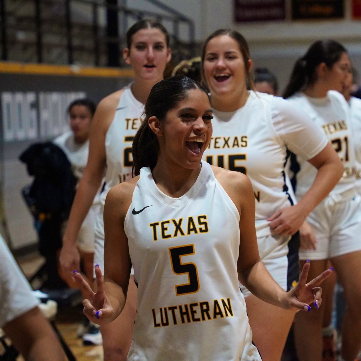 TLUwbb's tweet photo. Woke up 6-1 🤩😁

#TooLiveU | #PupsHp https://t.co/tsie5y40Bu