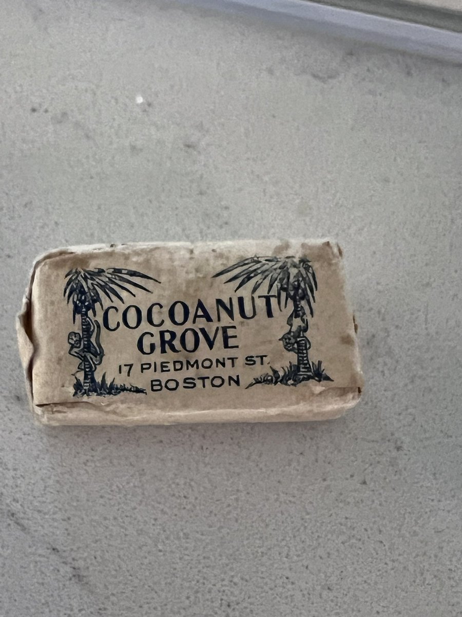 bpmacphee's tweet photo. My annual post remembering those lost at #cocoanutgrove #boaton 11/28/42 - 81 years ago today. Grandmother and friends were in line to get in, but decided to leave and go somewhere else. Some additional items added to collection since last post. @gravesmiller @lesk25 @BostonFire https://t.co/5xp7XD1Slq