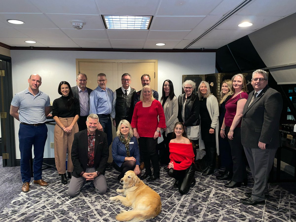 MoodDisordersCa's tweet photo. Last night we wrapped up our MDSC Members and Board meeting to gear up for our advocacy day with Parliamentarians.
#MakeChangeHappen 
#MDSC2023
#CCMHN https://t.co/Z2yTRVwn6P