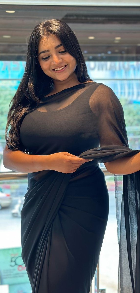 Lovely_Queens1's tweet image. Summa Vachi Seyyalam 😘😘😘🔥🔥🖤🖤🖤🖤
