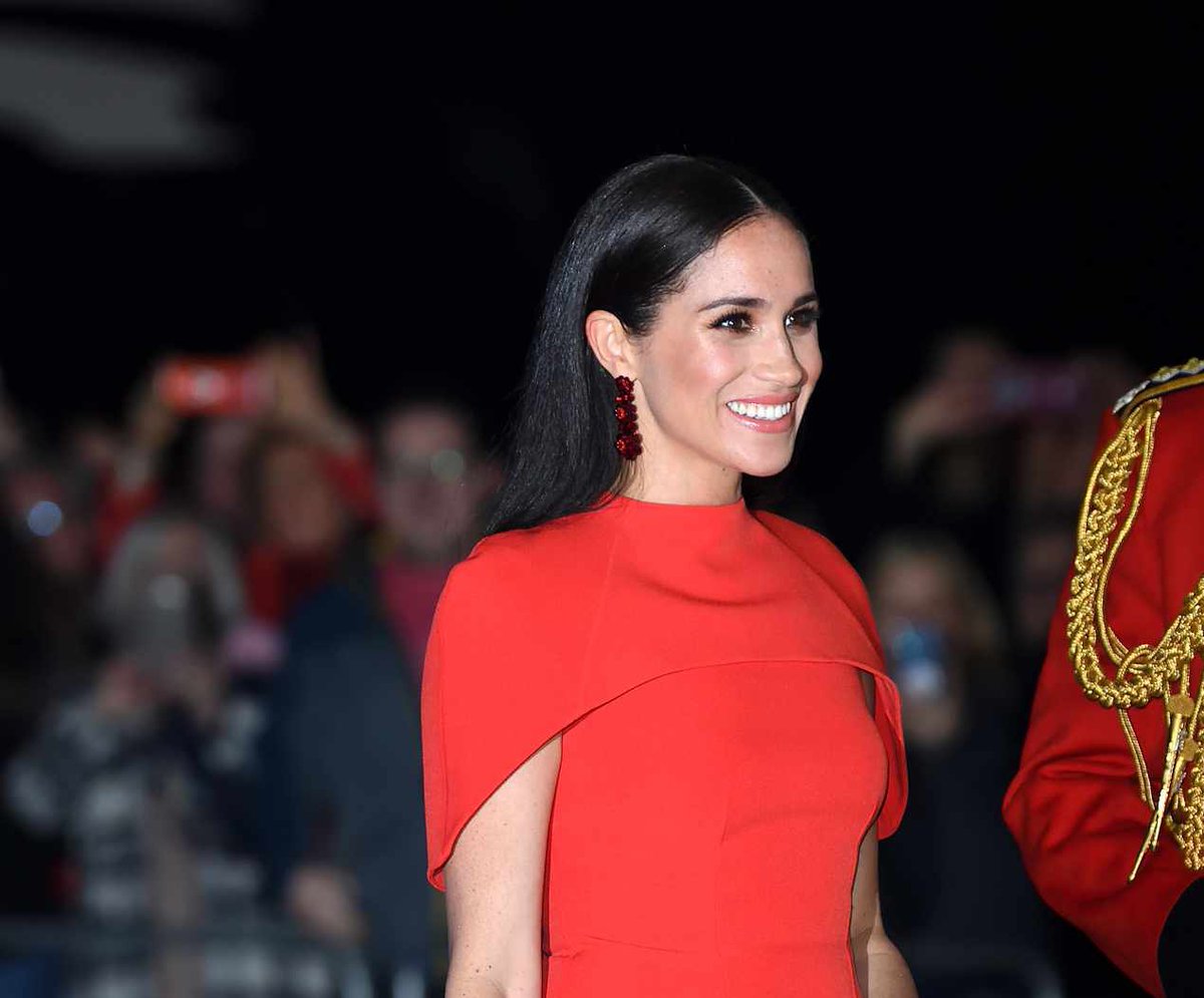 Hajar1827's tweet photo. #MeghanMarkle #duchessofsussex #Suits https://t.co/lHWR7Ym3mW