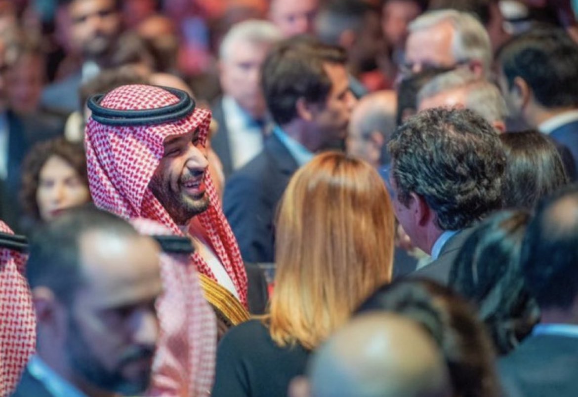 Hayamo__'s tweet photo. مارقى متن السماء شعبٍ سوانا
ولا لمع بين النجوم إلا وطّنا 🇸🇦

 #RiyadhExpo2030 ￼
#الرياض_إكسبو2030 https://t.co/uQb4G03H4v