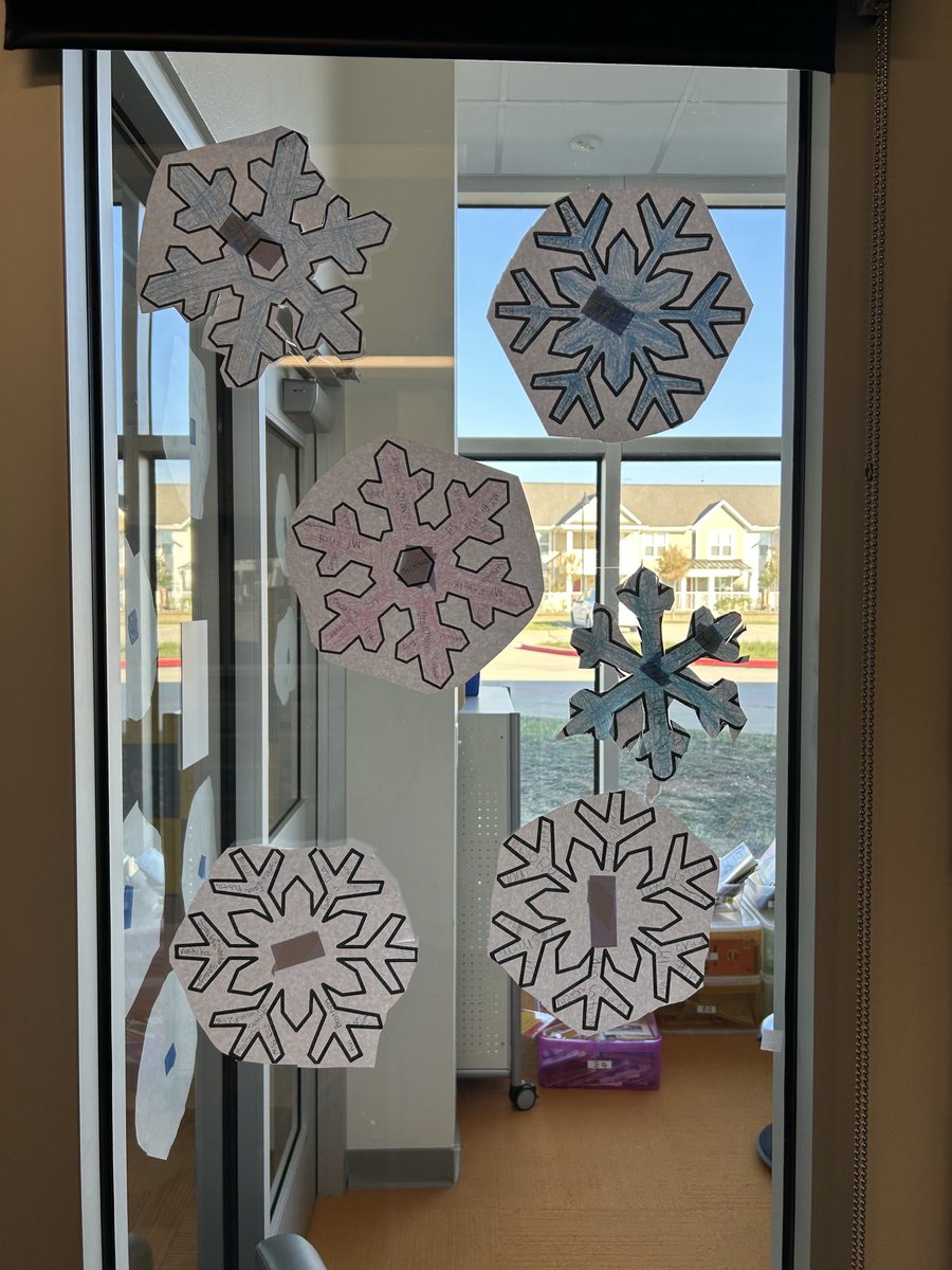 RJLeeCounselor's tweet photo. Reflected on gratitude today in ⁦⁦@RJLARao⁩ .  I love how grateful her class is 💛 #rjlyear10 https://t.co/eISLvnVfHP