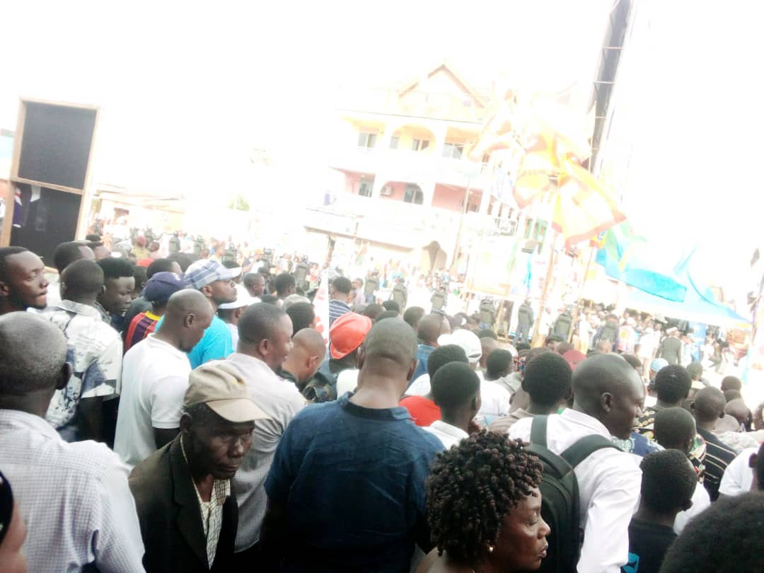 NDAHAZACREDO20's tweet photo. 🇨🇩#Elections: @Bunia vibre en ce moment au rythme du #Num20.
@moise_katumbi est passé mais aujourd’hui, c’est autre chose🤣.
L’opposition commence à se rendre compte qu’il y’a un problème réel de faire face au #Num20. Les observateurs de l’union Européenne sont déçus🤣🤣🤣🤣🤣 https://t.co/IBBVcm56W2