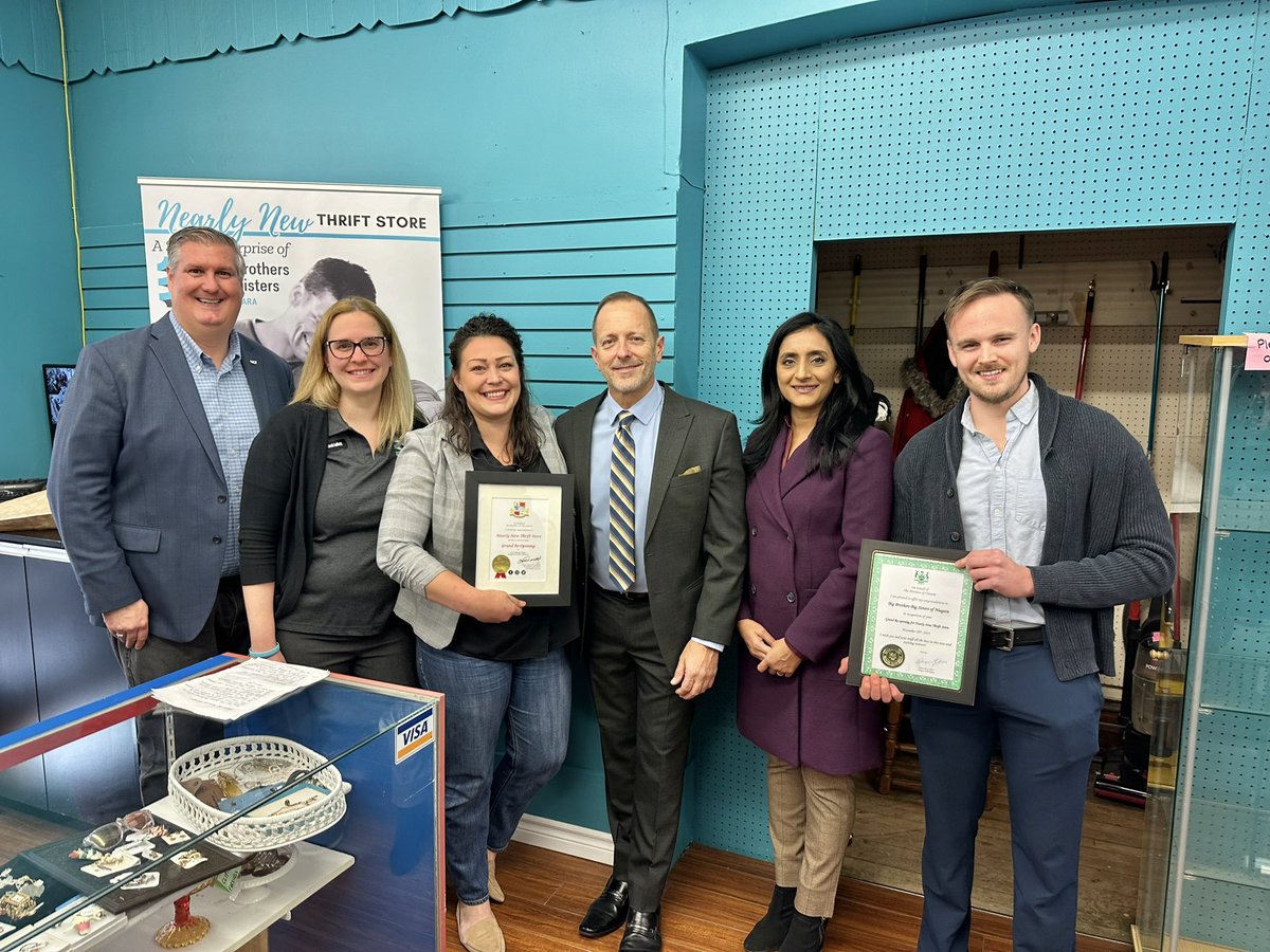jimdiodati's tweet image. Today we celebrated the grand #reopening of the @BBBSNiagara Nearly New Thrift Store at 4311 Queen St in @NiagaraFalls. Their store has undergone renovations thanks to a generous donation from the David S. Howes Grant Fund through the @NiagaraCF. Many community partners &amp;amp;