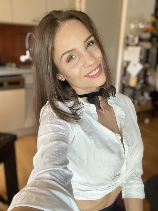 Hast du noch Platz f&uuml;r einen weiteren Kontakt auf deinem Smartphone? 😍 Dann schnapp dir meine Nummer