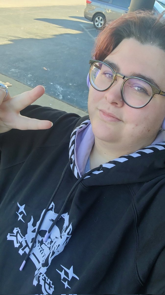 AsheNotVash's tweet photo. High key loving my Demon Time set from @yeptheboys! Go check out their stuff at https://t.co/QCe9Kd6184! https://t.co/FvSjcvydVe