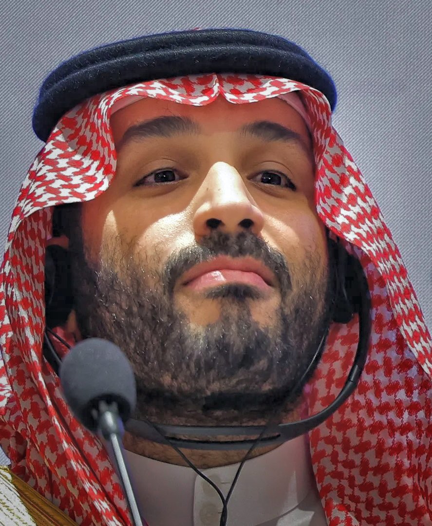 h_alshariif's tweet photo. مارقى متن السماء شعبٍ سوانا
ولا لمع بين النجوم إلا وطّنا ♥️🇸🇦'

 #RiyadhExpo2030 https://t.co/MDBXEJaCOg