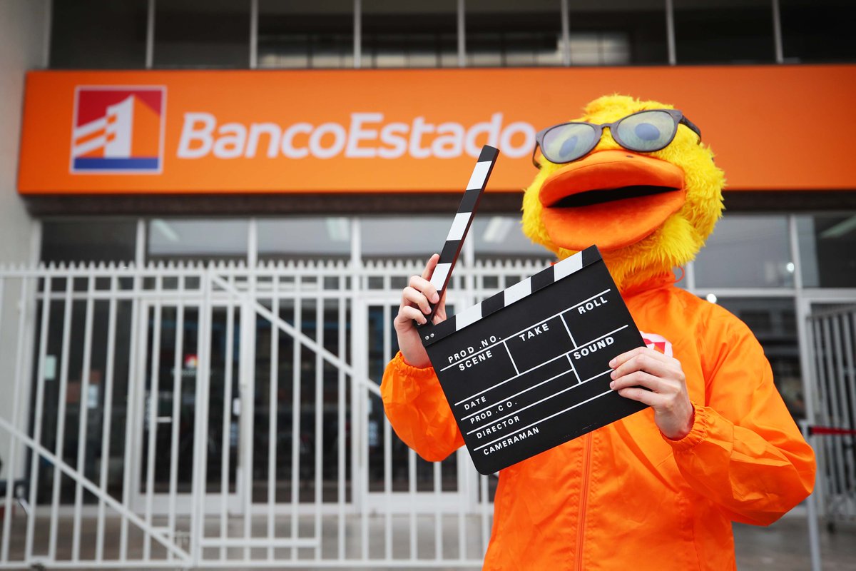 culturas_cl's tweet photo. En vísperas del #DíaDelCineChileno, participamos del relanzamiento del Fondo para la Difusión de @BancoEstado,  que regresa ampliando su foco de financiamiento para producciones cinematográficas y teatrales. https://t.co/eZI29gQbUk