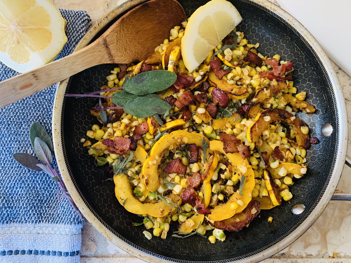 genabellrecipes's tweet image. Delicata Squash and Corn Skillet! It’s the perfect almost vegetarian meal! 

genabell.com/delicata-squas…
#recipe #squash #onepanmeal #delicata #bacon #almostvegetarian