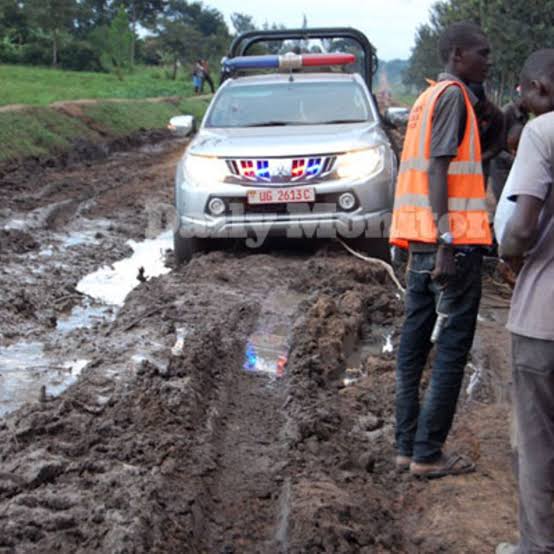 HEBobiwine's tweet photo. This is what happens when officials of a criminal regime prioritize their personal interests over the public interest. They have stolen public funds with impunity and totally ignored the nation. They chose to buy executive vehicles instead of constructing executive roads. Now they have no option but to drive on the national shame they created!