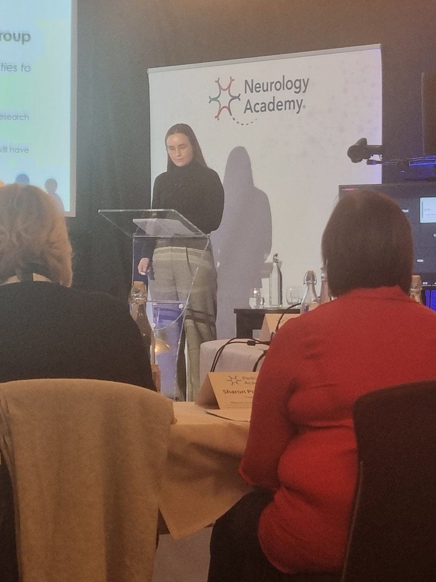 Finishing the day #Parkinsons Advanced MasterClass with, from the right, Emma Davies introducing the delegates to the UK Parkinson's Disease Clinical Studies Group and on the left Gabriele De Luca discusing Leadership through his own journey <a href="/TheNeuroAcademy/">Neurology Academy</a>