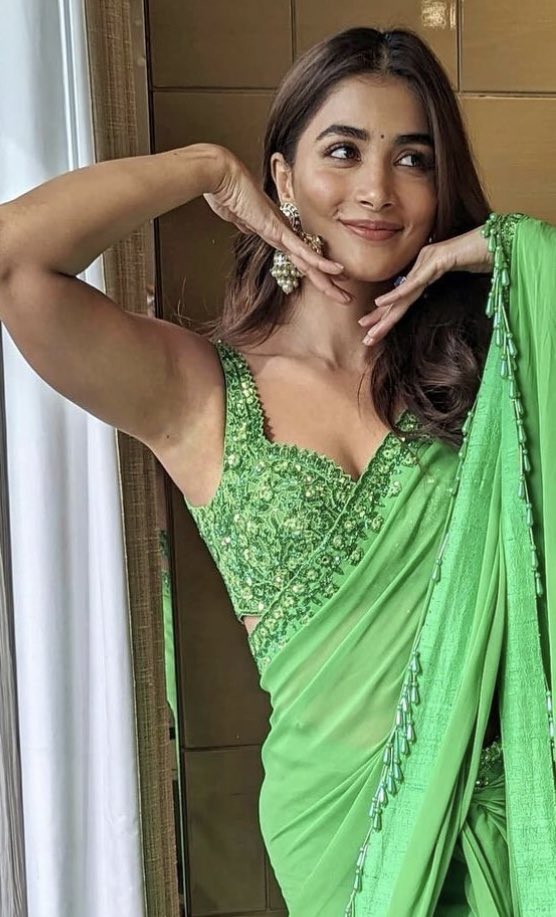 GACUkcUXUAA9tFm?format=jpg&name=medium