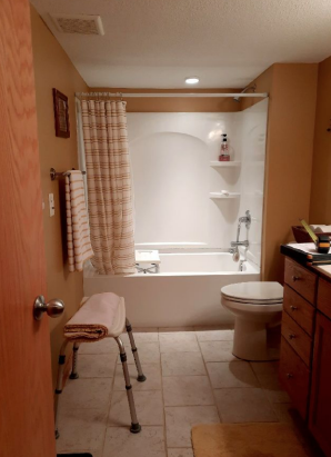 MADCITYWINDOWS's tweet photo. Another satisfied customer 😀 Steve &amp; Jeanne love their new shower! Mad City is the Midwest’s # 1 Ranked Remodeler! Start your home project today by giving us a call, message, or filling out a form:

📞 Call Us: (800)-432-4369

📝 Fill out a Contact Form: https://t.co/XnAIbqQLNv https://t.co/I1LjY1ycUJ