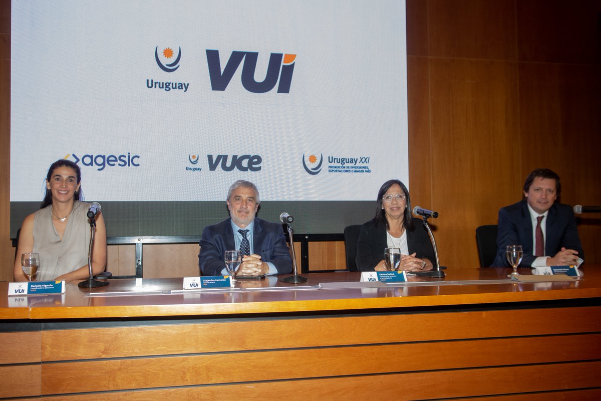 UruguayXXI tweet picture