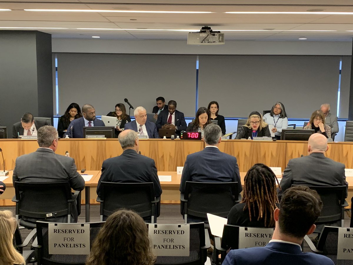 USCCRgov's tweet image. 📢#ICYMI On Nov 17, @USCCRgov held a briefing on "Racial Disparities in Violent Crime Victimization in the United States" where we heard from government officials, academics, community advocates, and impacted persons. #CrimeVictims #CivilRights

BRIEFING: ow.ly/8jbg50Qc21C