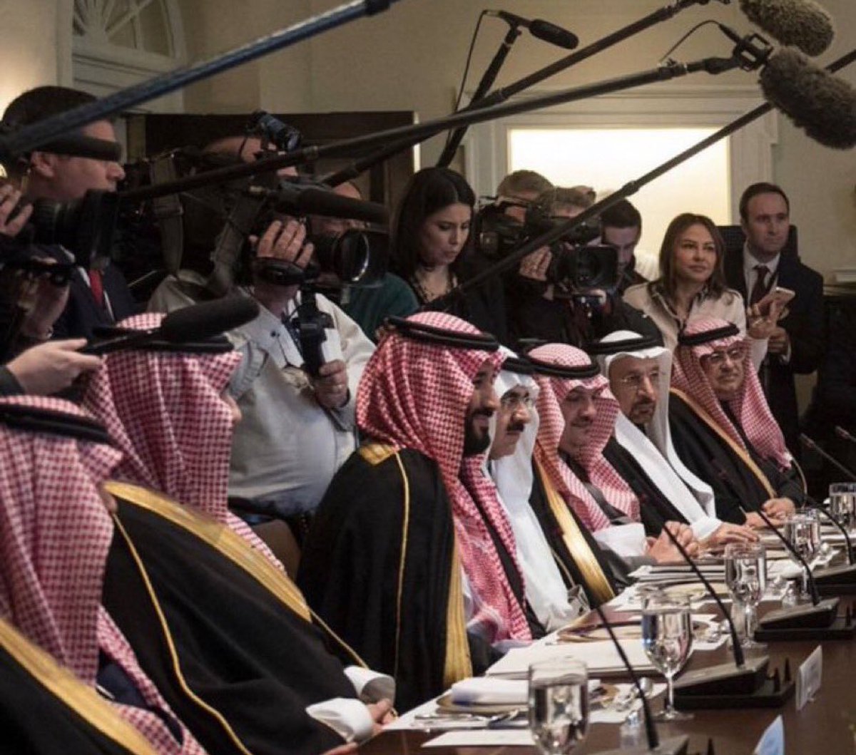 Rnoosh513's tweet photo. مارقى متن السماء شعبٍ سوانا
ولا لمع بين النجوم إلا وطّنا 🇸🇦.

 #RiyadhExpo2030 https://t.co/VdXHI2cWvw