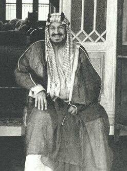 ليتك يا بو تركي تشوف 
دارك هنوف 
دارك علَى الدنيا تنوف 🇸🇦