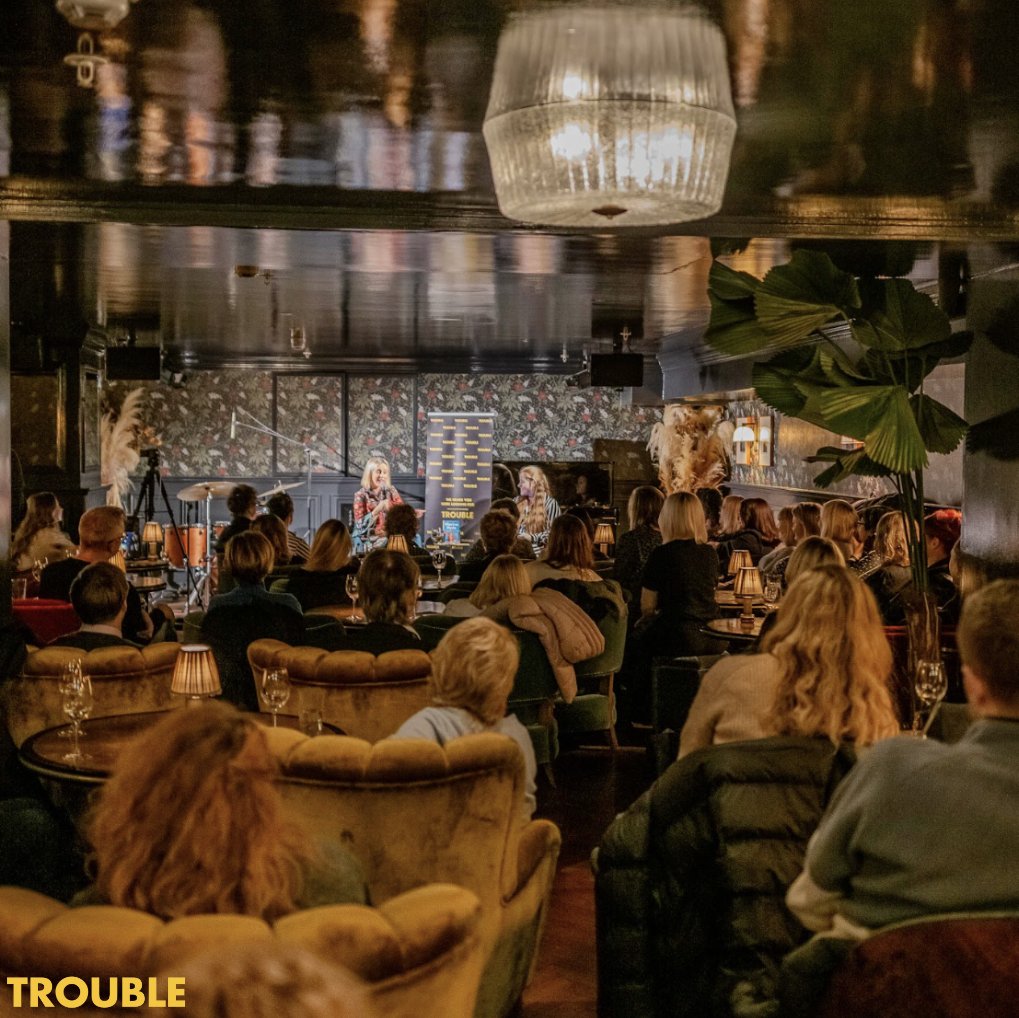TheTroubleClub's tweet photo. A woman who needs no introduction: the phenomenal Marina Hyde. What an absolutely fantastic evening, discussing everything from The Spice Girls to Politicians. We loved this night! 

Images by @Alice_Lub
Listen to the full podcast here: https://t.co/fOfFvs4xK2 https://t.co/tgrK6iZkrC