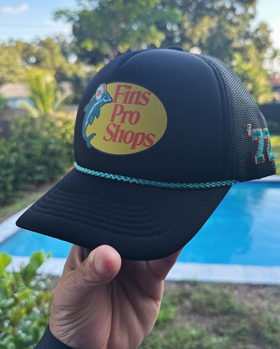 VIBZMIAMI's tweet photo. LAST RESTOCK OF 2023 is 🆙 !! 🚨
#FinsProShop🎣 #Vibz https://t.co/Bbav1j2RNF