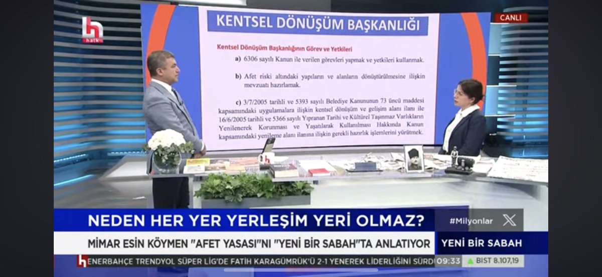 Kentsel Dönüşüm Yasası ile vatandaşı bekleyen riskler nelerdir? TMMOB Mimarlar Odası İstanbul Büyükkent Şubesi Başkanı @KoymenEsin Halk Tv de anlatıyor youtu.be/nnKAkGk8GKg?si…