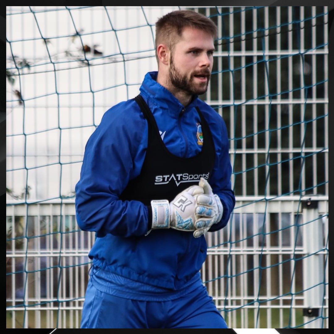 PGKgloves's tweet photo. Chris Johns x PREMIERGK 🧤

2 x Irish Premiership Winner
2 x Irish Cup Winner
2 x Irish League Cup Winner

Winners wear PREMIERGK! 

Catch your PREMIERGK gloves at https://t.co/UjoIbdSDu6

#THINKINSIDETHEBOX https://t.co/4zqWfoUSeG