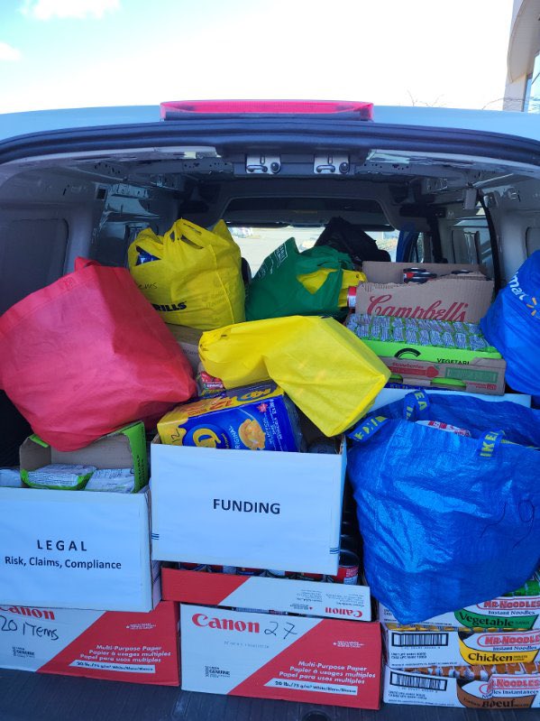 LivingRockHamON's tweet photo. Thank you @fct_canada for hosting a food drive for Living Rock on this #givingtuesday. 

Your continued support and partnership is making a tangible impact in the lives of youth that we serve. Thank you! #hamontyouth #hamont #GivingTuesday https://t.co/OWkLWP278h