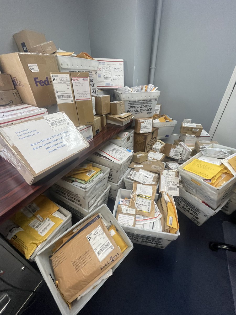 KimTunnicliffe1's tweet photo. The @bostonteaship museum is getting packages filled with loose tea from ppl all over the world. That tea will be placed into crates that will be dumped into #BostonHarbor on 12/16, during a grand reenactment to commemorate the 250th anniversary of the #BostonTeaParty. https://t.co/djEKo5lDYf