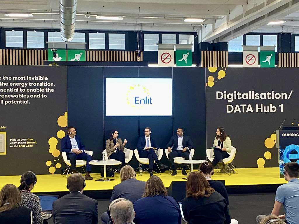 AndreiCovatariu's tweet photo. Amazing session today at 2023 Enlit Europe today on the role of AI in the energy sector. Great sharing views w/ Rachel Berryman (Elia Group), Kristian Ruby (Eurelectric) and Bilal Khursheed (Microsoft) in a panel brilliantly led by Anca Gurzu (Cipher News)
#energydigitalization https://t.co/JvnTLkReqm