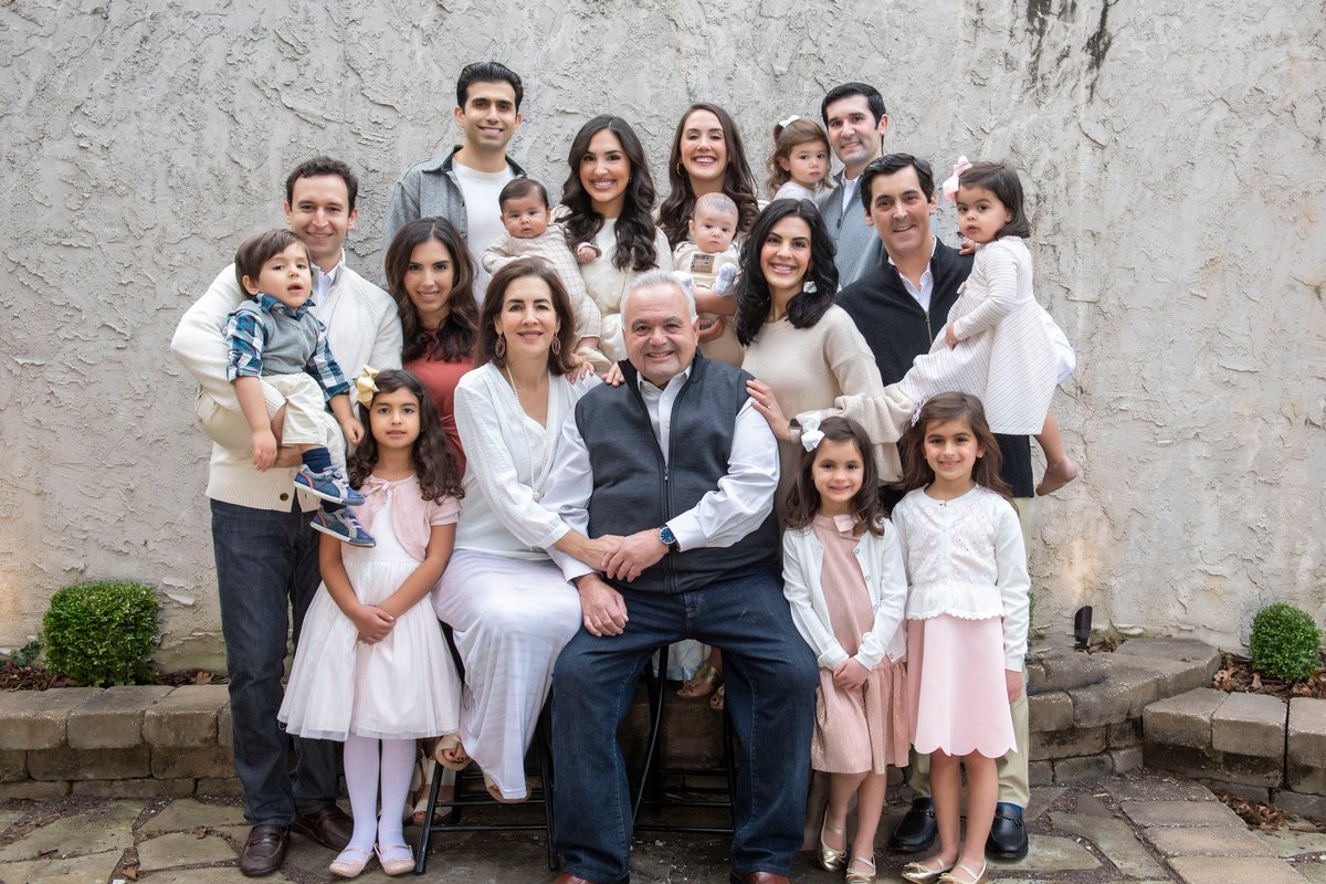 Wishing you and your family a heartfelt Thanksgiving. We extend our sincerest gratitude to each and every one of you. 

From our big Italian Garozzo's family to yours, Happy Thanksgiving. 

 #ThankfulCommunity #GarozzosFamily #ThanksgivingBlessings #GarozzosRistorante