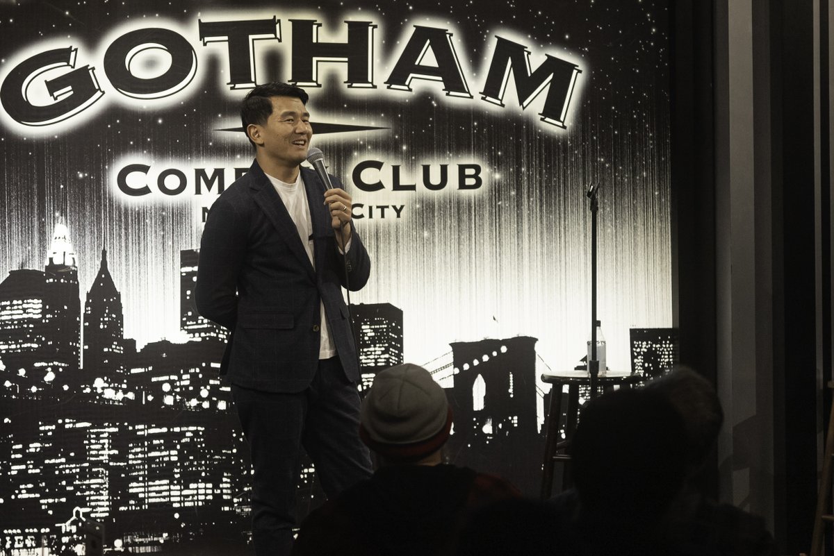 ManhattanComedy's tweet photo. Thanks to Ronny Cheing for dropping in on our new talent show last week! We expect drop ins on most of our shows! If you're interested in getting booked please reach out to aengelcomedy@gmail.com https://t.co/Ox92iEp75b