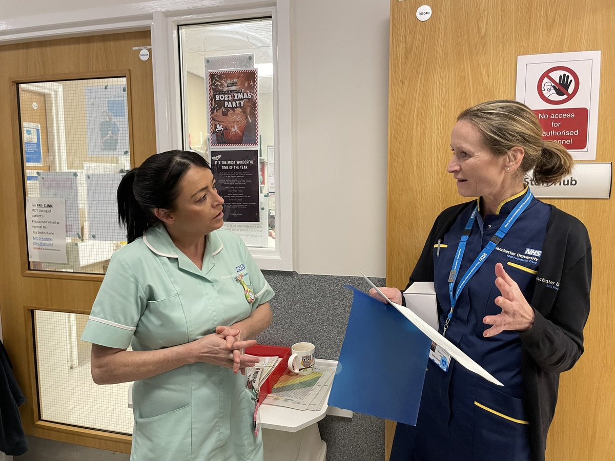 Congratulations to Alicia. Winner of WTWA NA of the year! Today she received her certificate and mug from our director of nursing. @NightingaleBre2 are proud to have you as part of their team 🌟@himynameisjaneg @flynn_nancy @WorkforceMatron @KatyConsNurse