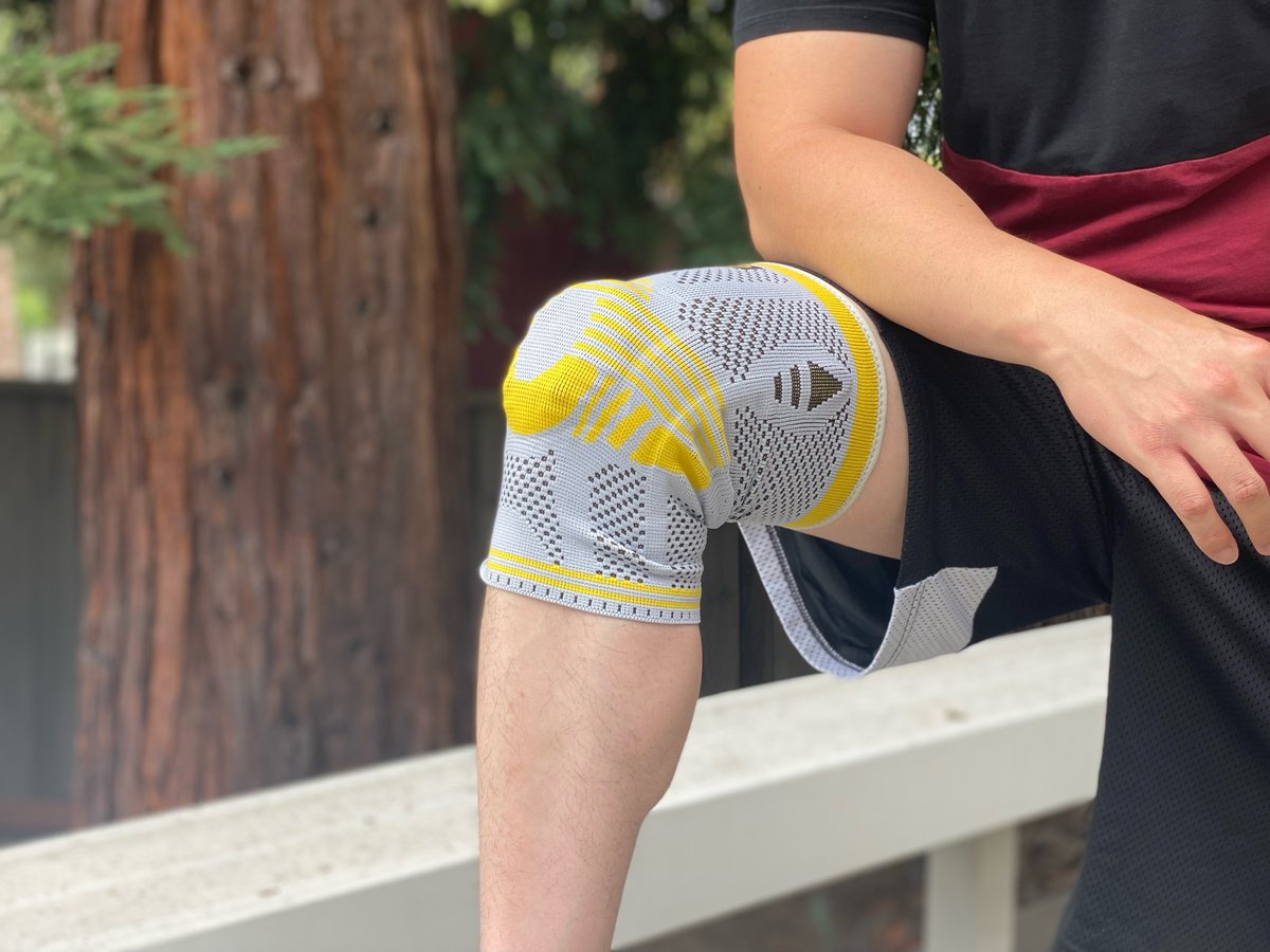 BracooUs's tweet photo. 👍 TRI-WEAVE ADVANTAGE
Flat-weave manufacturing enables a light weave
at the back of the knee, flexible elasticity over the quadricep, hamstring &amp; calf regions, and a firm,
high-performance stitching
#KP41KneeSleeve
#kneepain #kneepainexercise #houstonpersonaltrainer #arthritis https://t.co/DTMAGPuMtL