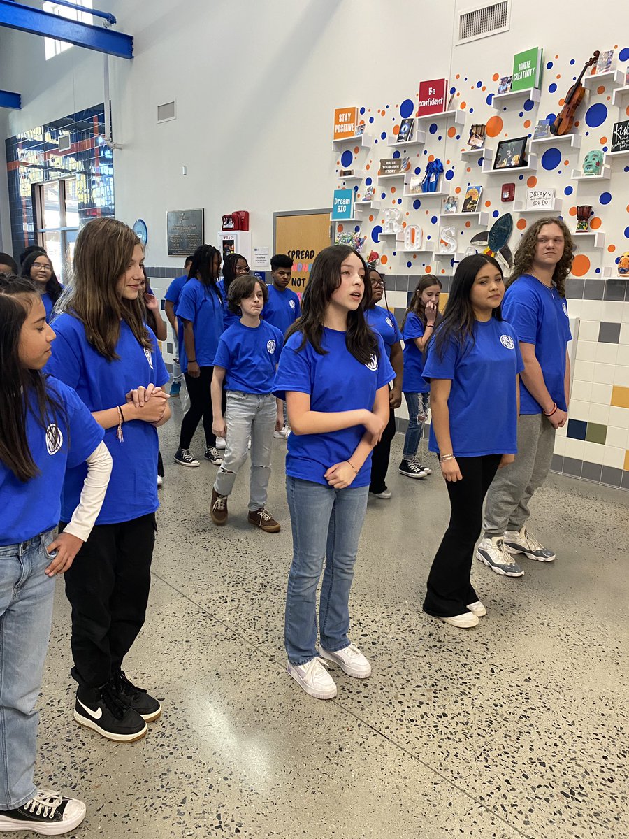 ROSAMrsEller's tweet photo. @ROSArockets is hosting the CCS principal meeting today. K-2 performance club &amp; Middle School dinner theatre students had the opportunity to give administrators a small glimpse of our upcoming shows! https://t.co/5rYKiFnvJL