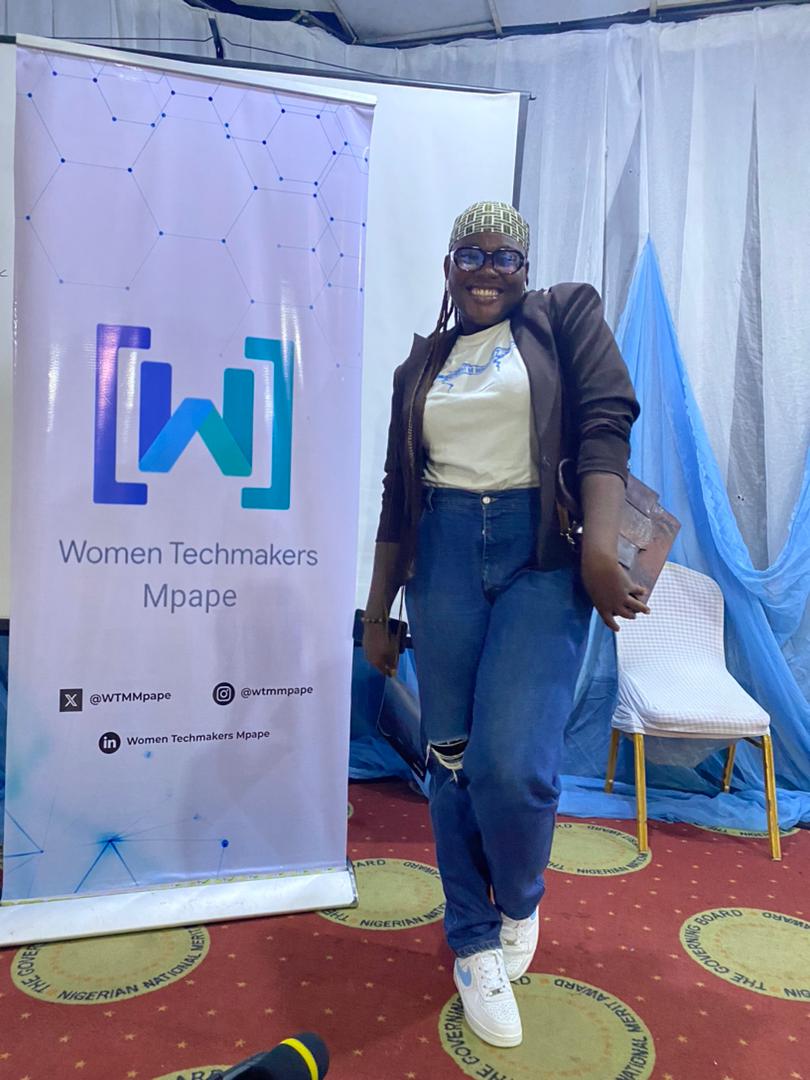 FRipiada's tweet photo. Forgot to post this pictures but DevFest was a blast🥰 #DevFest2023 #dataanlyst https://t.co/qDw7ZBYQI8