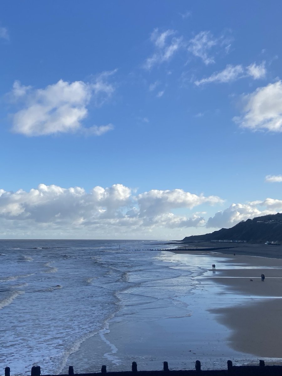 Kittywitches's tweet image. Hubby and I have decided to get ourselves out each week while we can and today opted for a short walk at Cromer. We haven’t been for some time and it didn’t disappoint. Use it or lose it, eh? #LoveNorfolk #ExerciseMatters