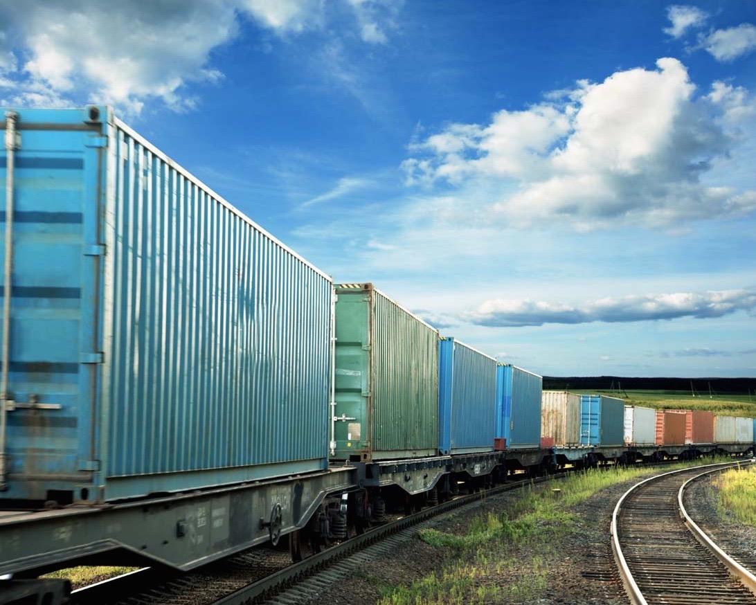 FitCisl's tweet photo. #28novembre ⚠️ #Trasportomerci, #macchinista solo? Prima di tutto le imprese ferroviarie applichino il #Ccnl di settore
"Un tema delicato che va lasciato all'autonomia negoziale"
 ➡️Leggi di più https://t.co/9T8roky5y9 https://t.co/gWCGeVrN5u
