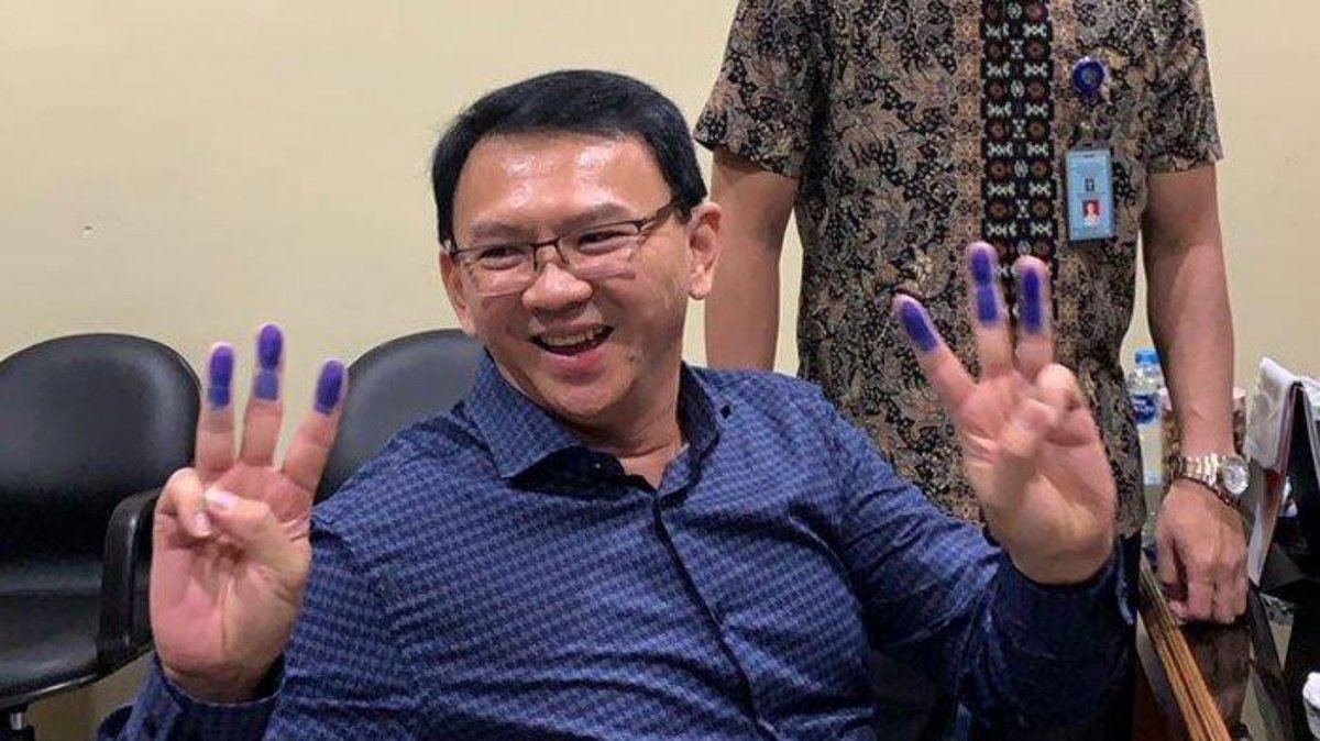 dimasecco's tweet photo. Ikut pak @basuki_btp ....
Salam #cap3jari https://t.co/XahJbXZ2uz